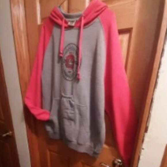 Oklahoma State / beer holding sweatshirt - Picture 5 of 6